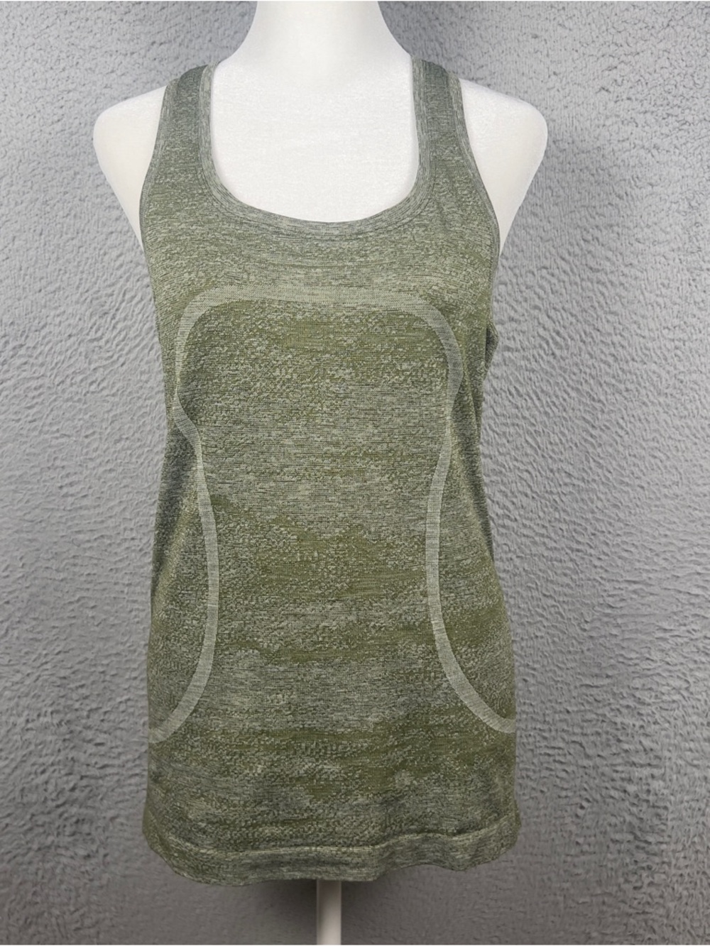 Lululemon Swiftly Tank Top Womens 8 Green Racerback Athletic Running Workout